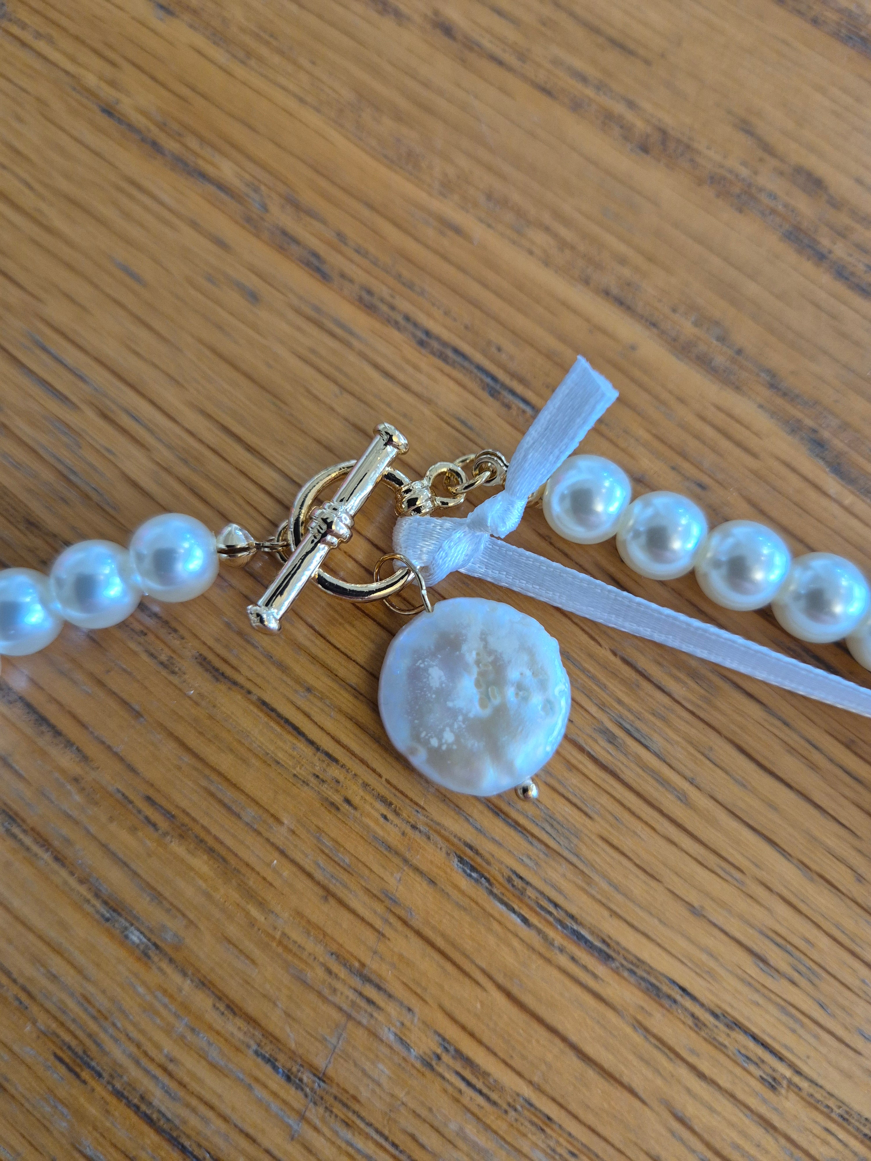 White Leaf - Pearl Choker
