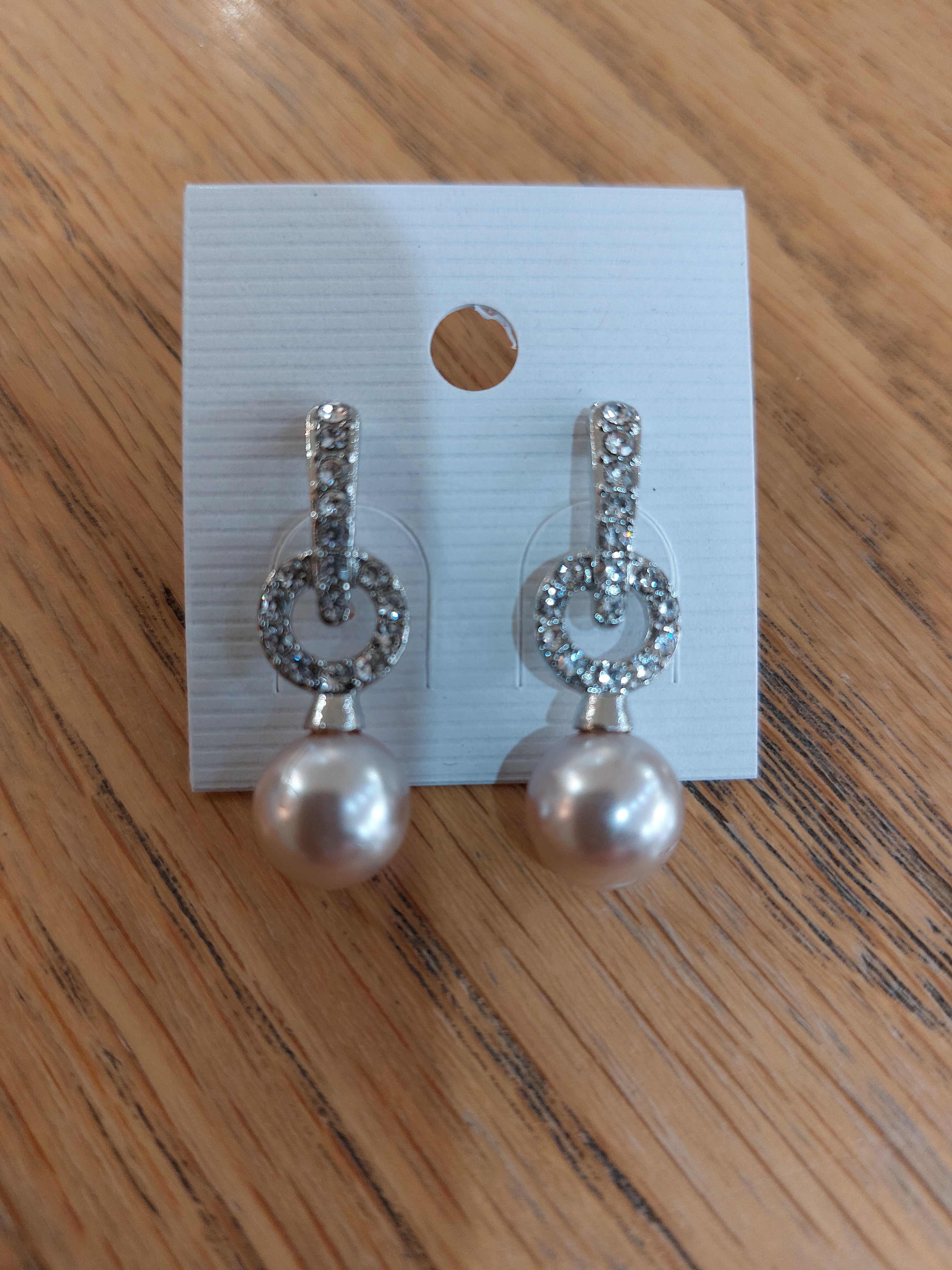 Nouvelle - Pearl Drop Earrings