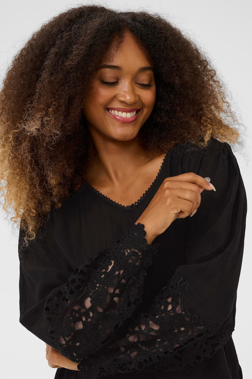 Cream - Crochet Sleeve Blouse