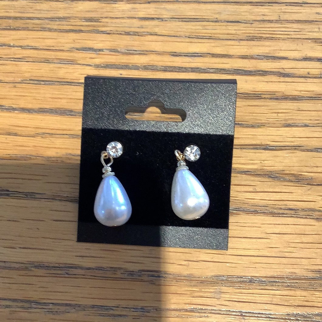 Nouvelle - Large Pearl drop earrings