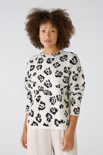 Load image into Gallery viewer, Oui - Black/White Paw Jumper
