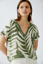 Load image into Gallery viewer, Oui - Khaki Printed Top
