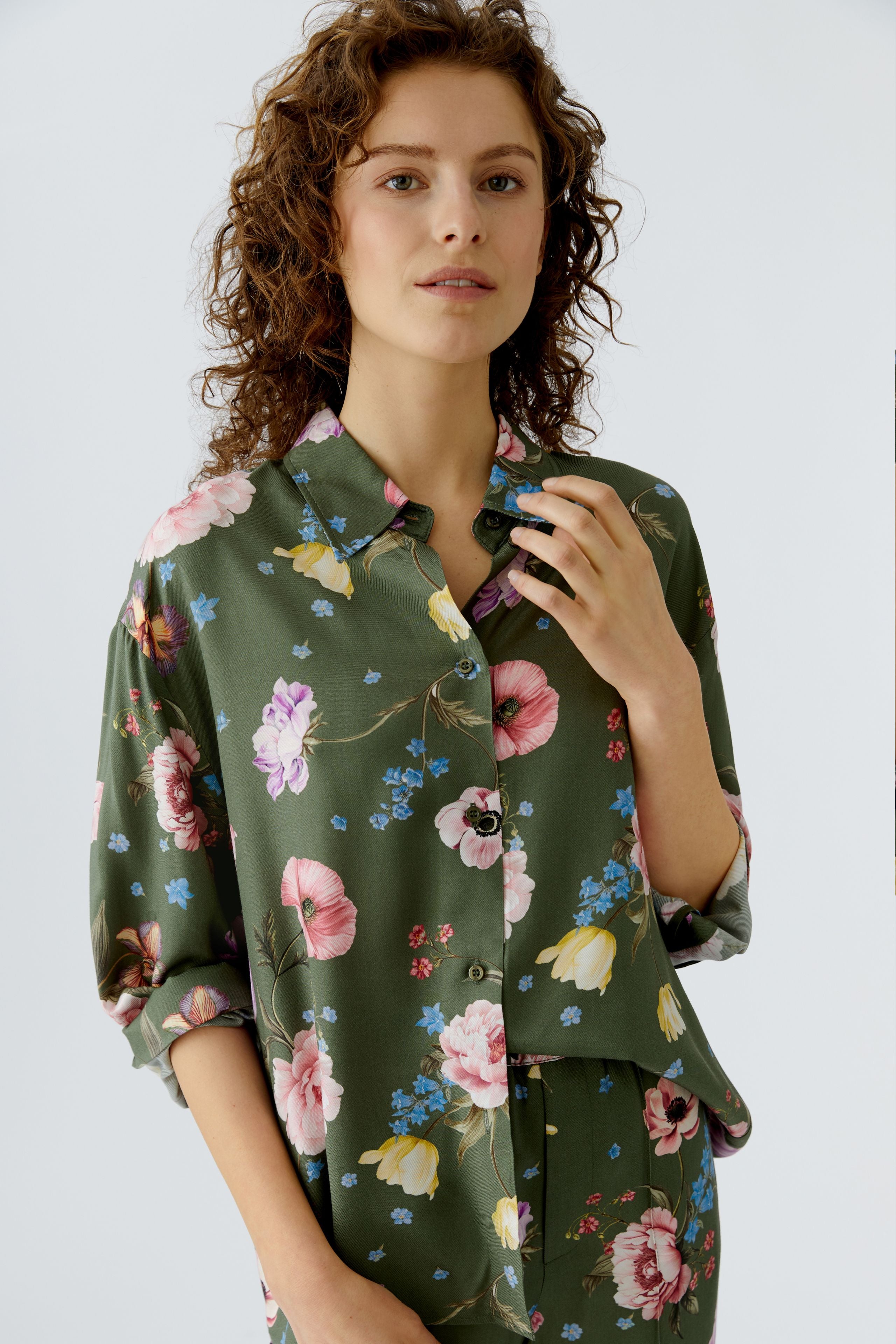 Oui 96722 Khaki And Ref Floral Printed Shirt