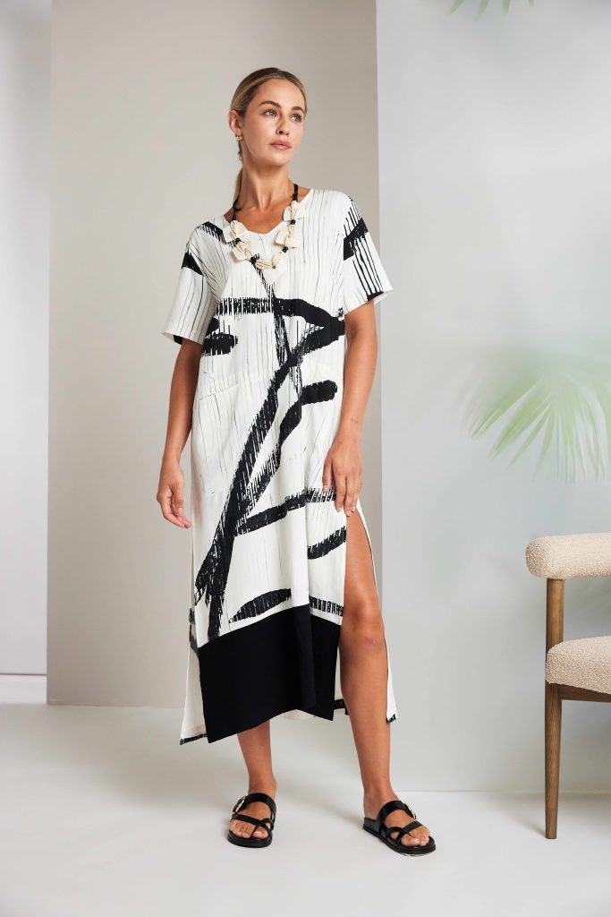 Naya Brush Stroke Dress With Contrast At Hemline 320