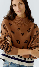 Load image into Gallery viewer, Oui - Camel Animal Jumper

