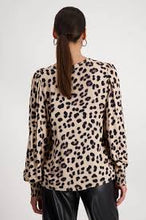 Load image into Gallery viewer, Monari -Animal Print Blouse
