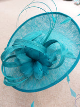 Load image into Gallery viewer, Snoxell - Classic Fascinator
